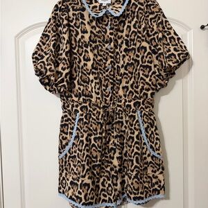 Anniewear Leopard Print Short Sleeve Romper with Blue Trim size large